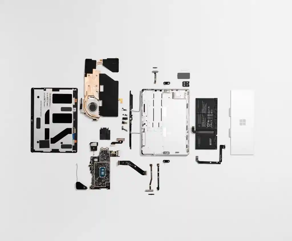 Microsoft Surfaceの法人向けASPに認定された当社が
メーカー修理よりも柔軟に、そして迅速なサポートを提供します