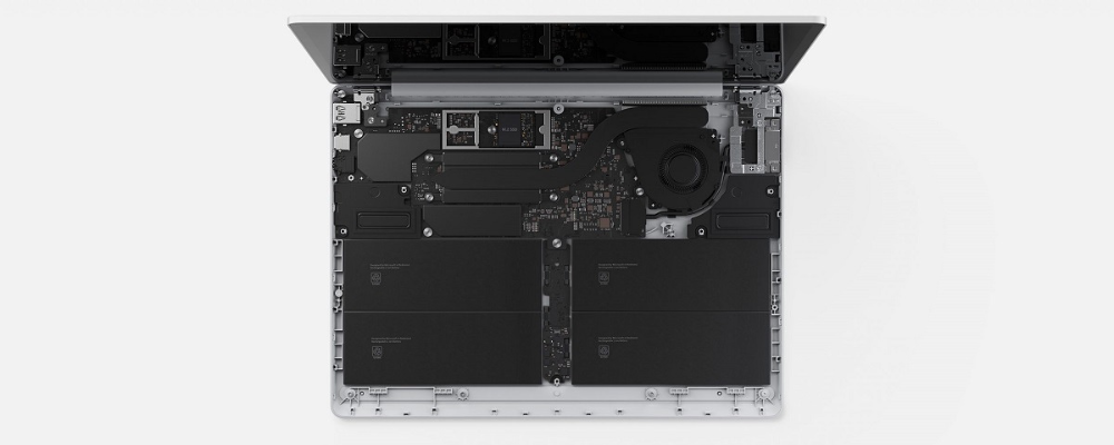 Surfaceのバッテリー交換をしているイメージ画像